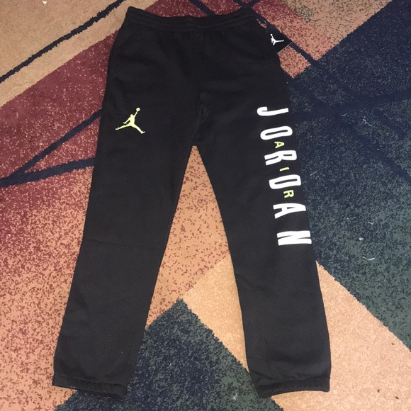 youth jordan joggers